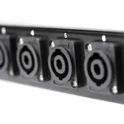 Metro BP-001 patch panel with 12 speakon plugs